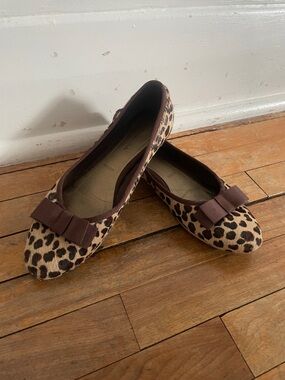 Massimo Dutti Leopard print pony hair leather ballet flats with brown accents-41